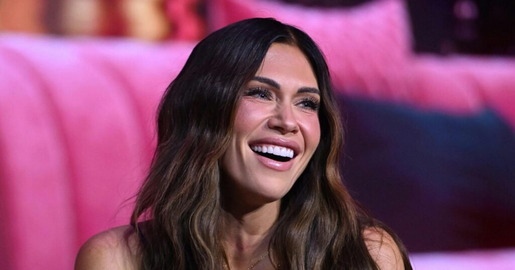 Jessi Ngatikaura Emerges as Rising Star in Global Music Scene